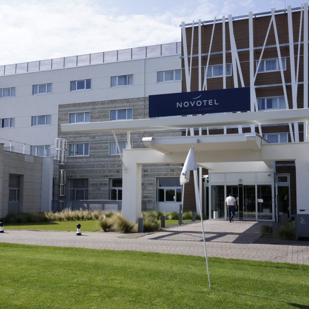 NOVOTEL SAINT QUENTIN GOLF